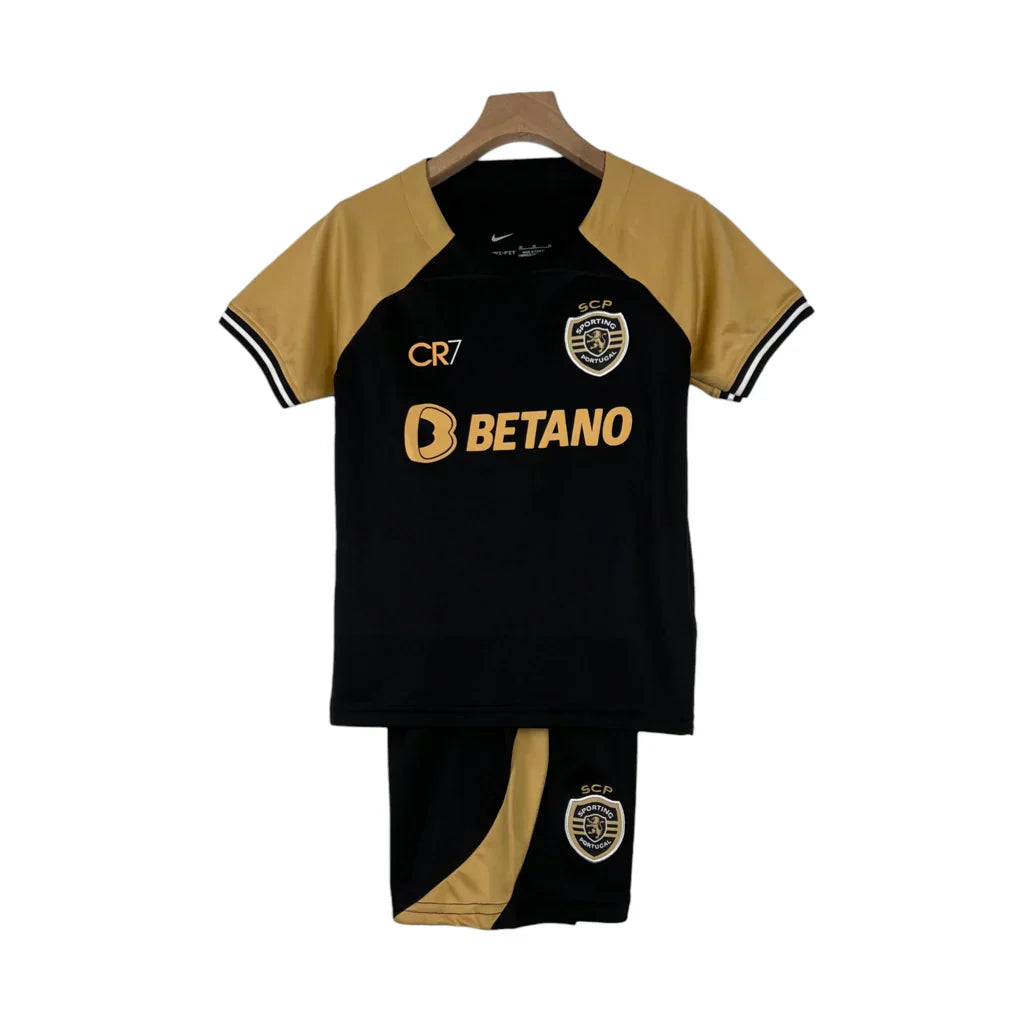 Kids Kit Sporting CR7 23/24 - Black and dourado