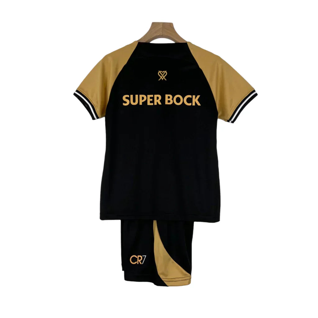 Kids Kit Sporting CR7 23/24 - Black and dourado