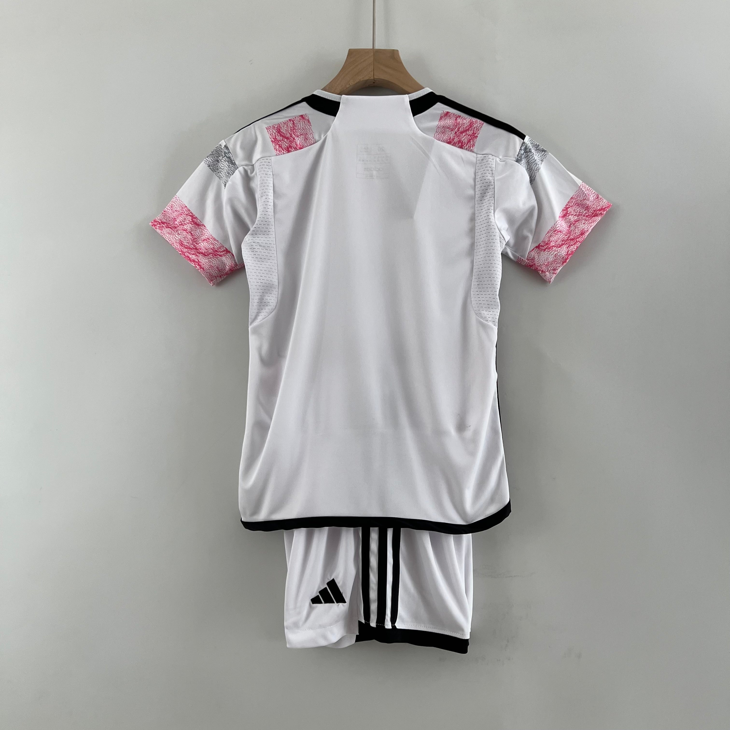 Kids Kit Juventus II 23/24 - Black, White and Pink