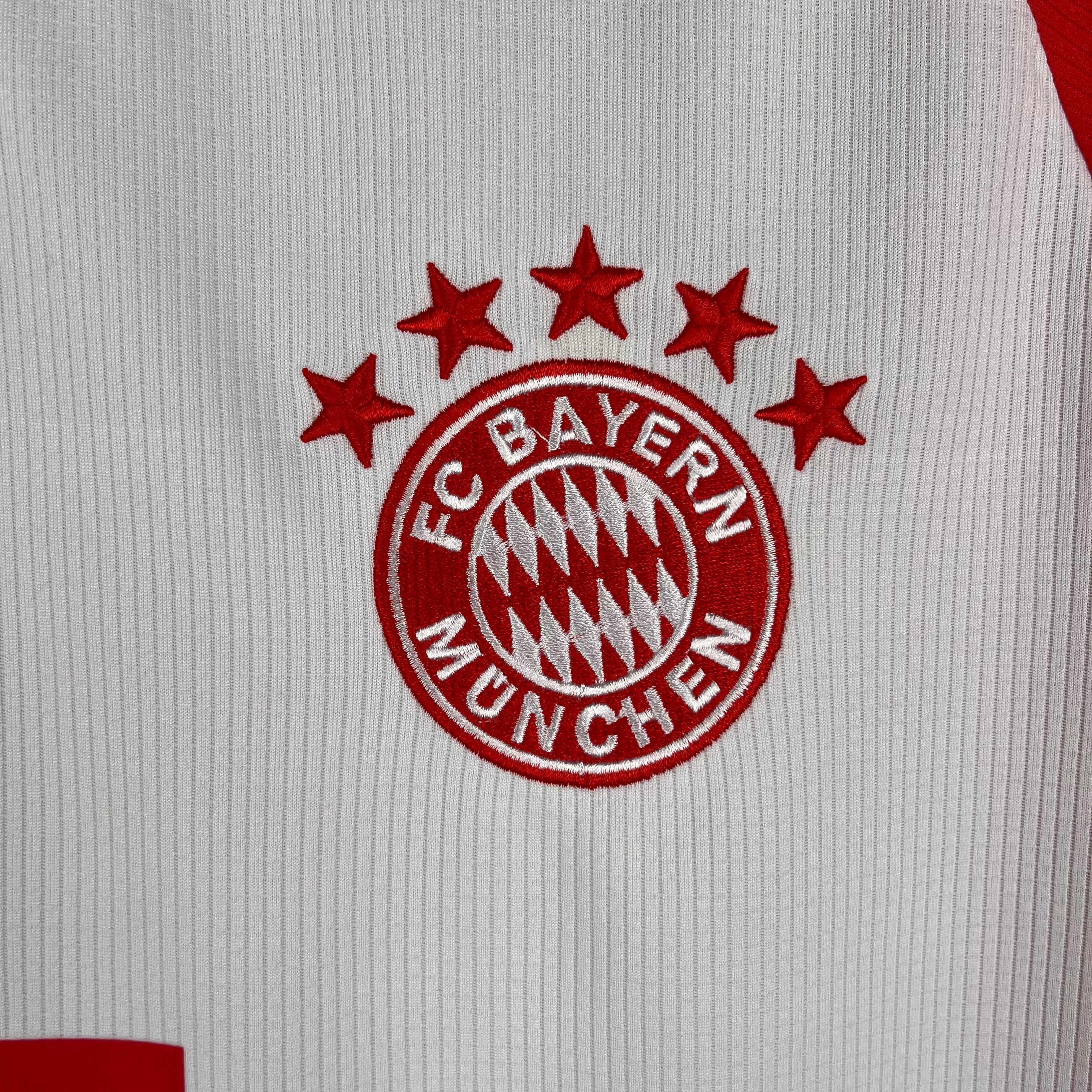 Jersey Bayern de Munique I 23/24 - Red