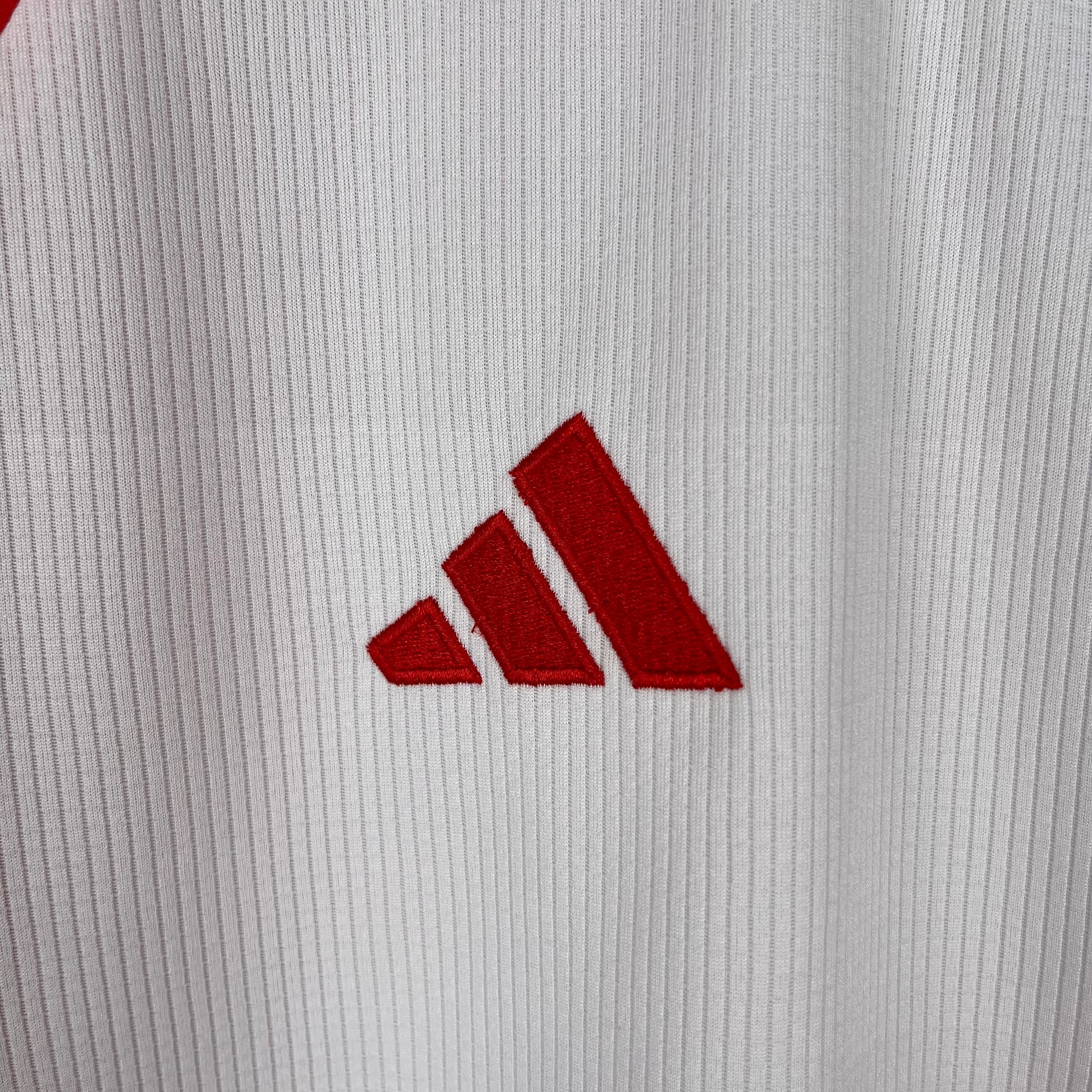 Jersey Bayern de Munique I 23/24 - Red